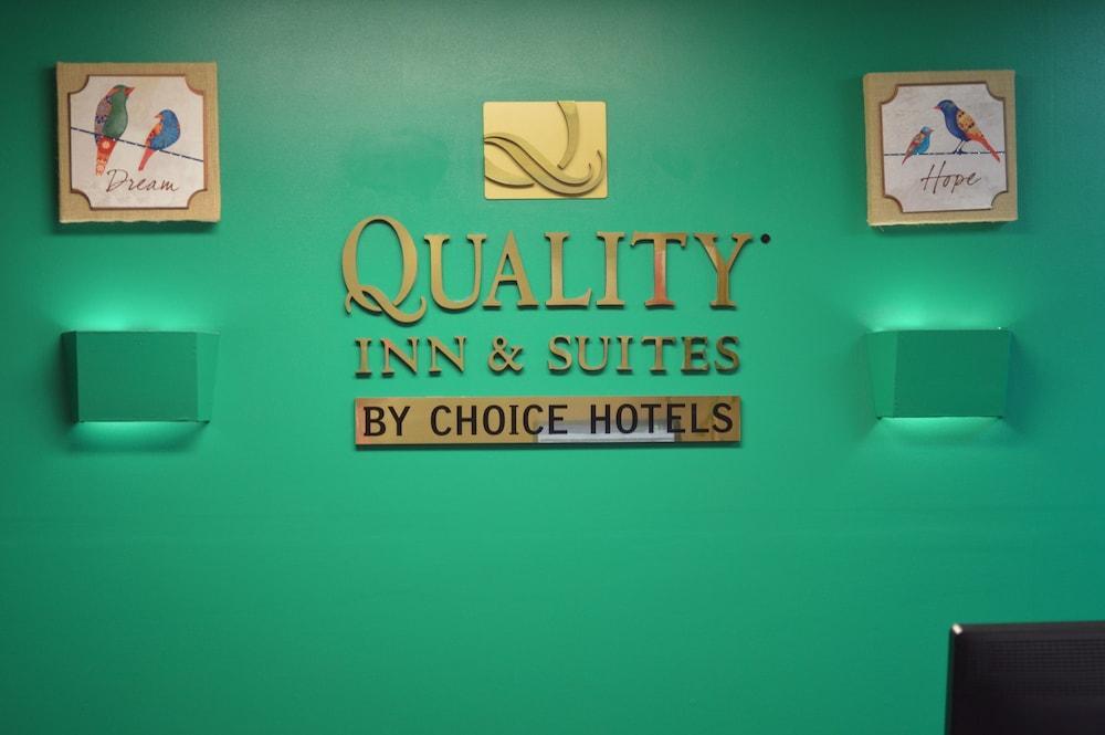Quality Inn & Suites Fayetteville Eksteriør billede