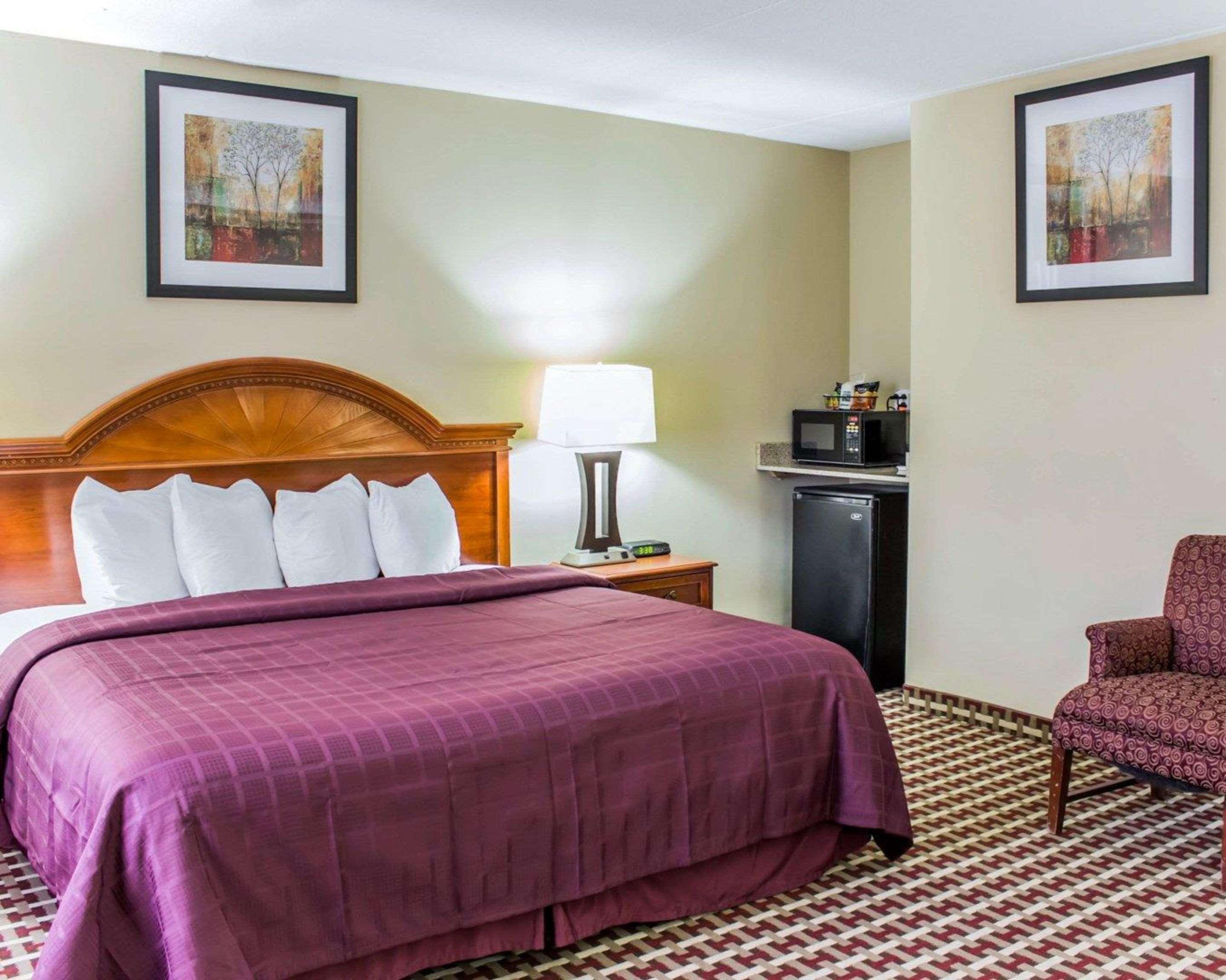 Quality Inn & Suites Fayetteville Eksteriør billede
