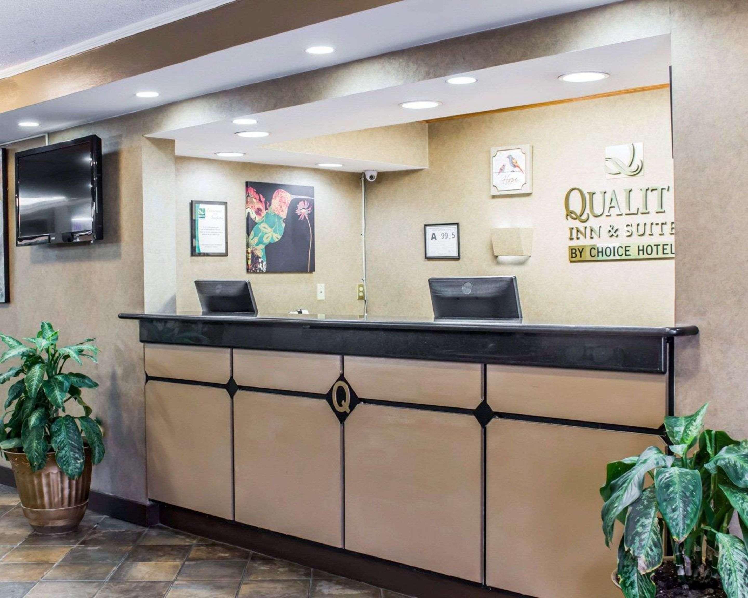 Quality Inn & Suites Fayetteville Eksteriør billede