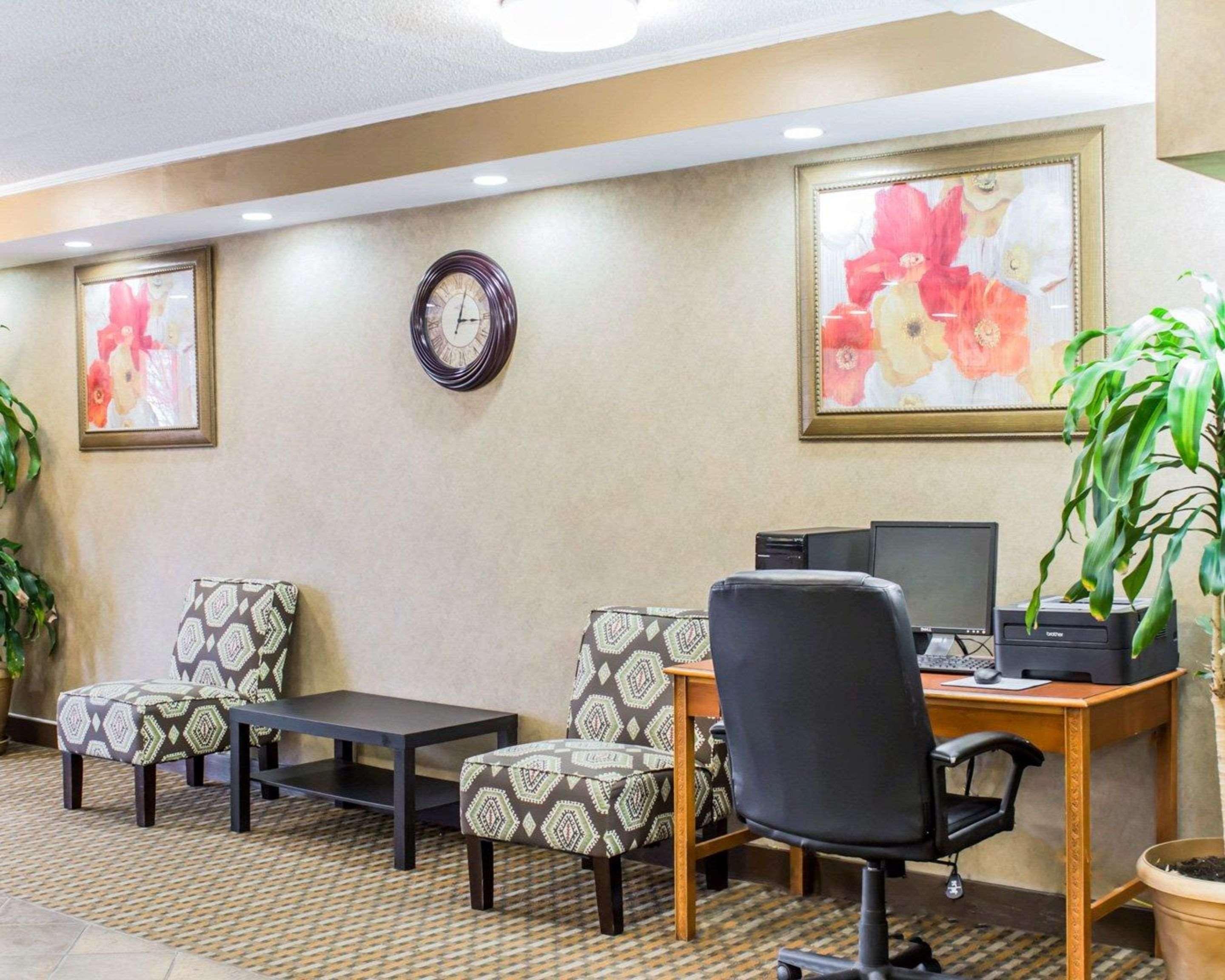 Quality Inn & Suites Fayetteville Eksteriør billede