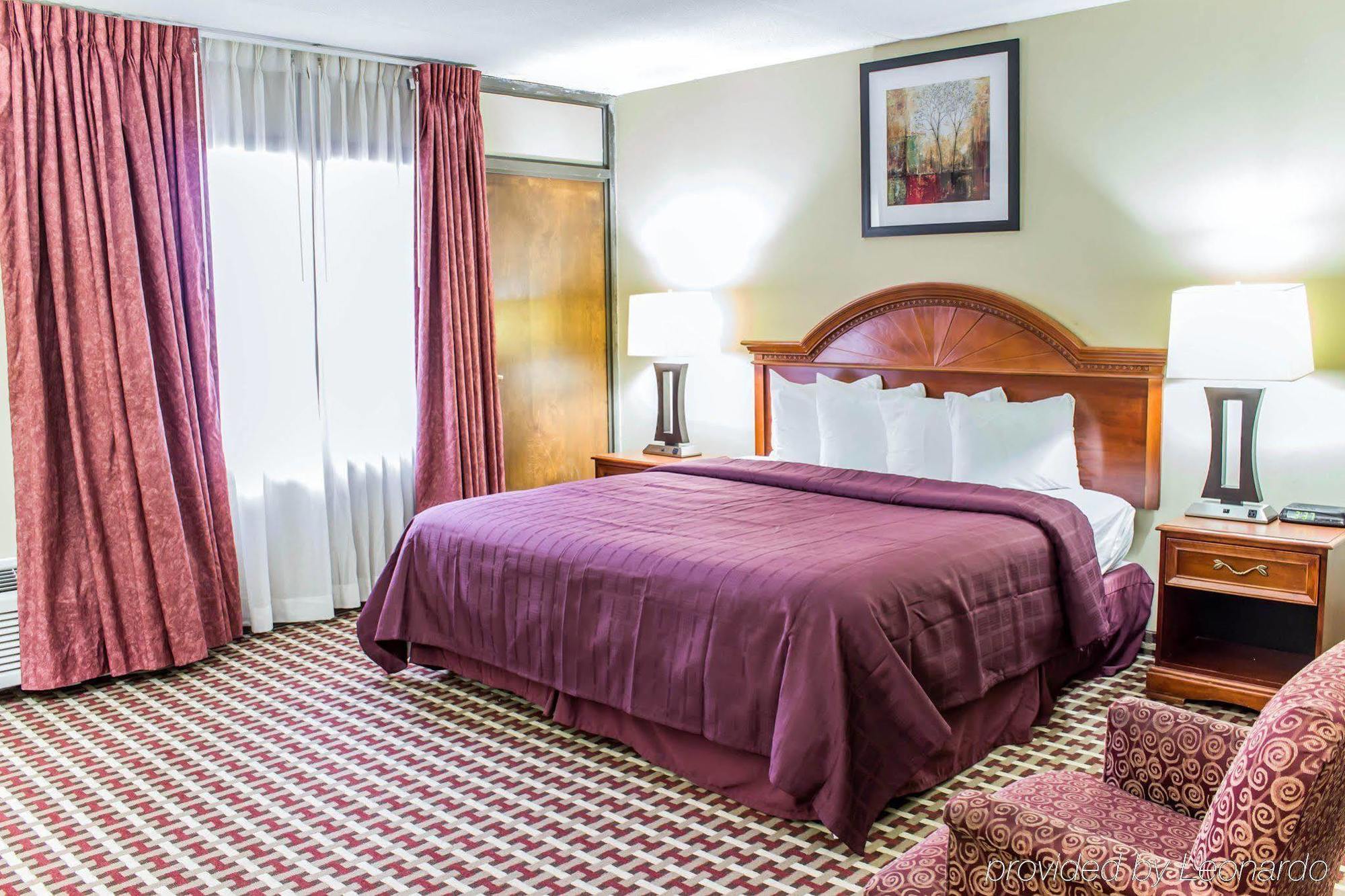 Quality Inn & Suites Fayetteville Eksteriør billede