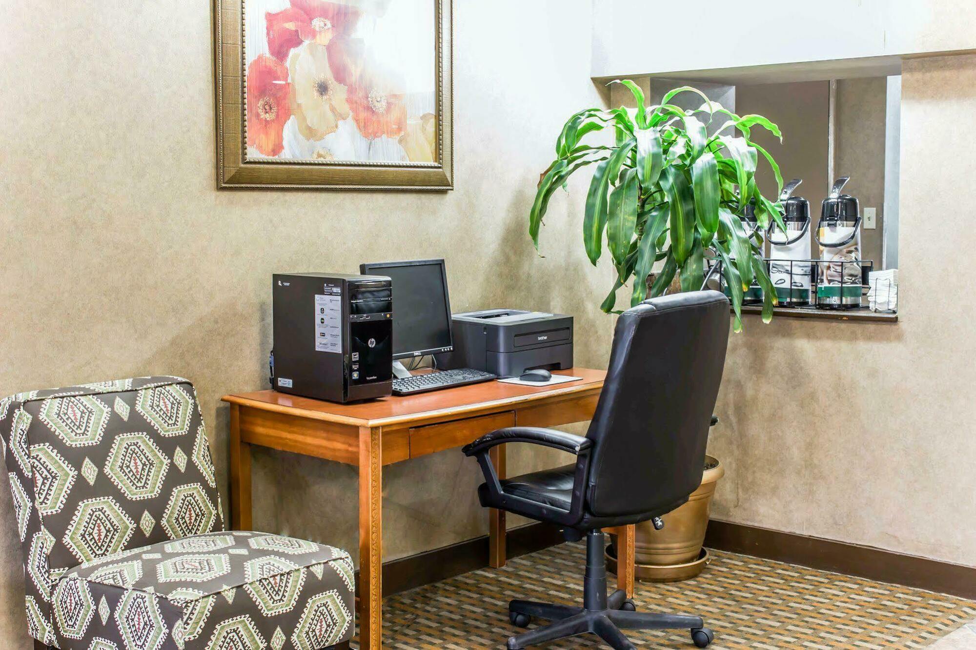Quality Inn & Suites Fayetteville Eksteriør billede